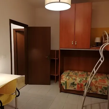 Eva 's Flat With Large Sunny Balcony And Lagoon View Apartament Lido di Venezia